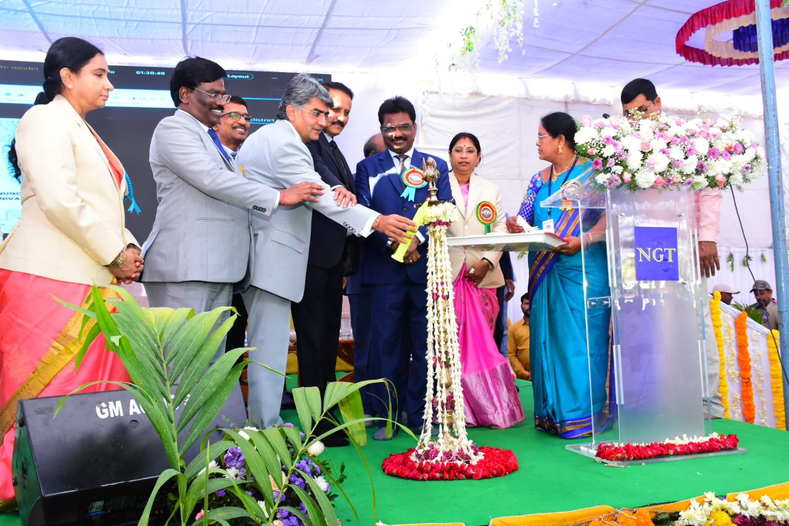 జిల్లా వైద్య ఆరోగ్యశాఖ అధికారి కార్యాలయం: రాజన్న సిరిసిల్ల: పత్రికా ప్రకటన: 7.3.2026 ఈరోజు  జిల్లా వైద్య ఆరోగ్యశాఖ అధికారిని డాక్టర్ రజిత రాజన్న సిరిసిల్ల గారు “ప్రజా పాలన ప్రగతి ప్రణాళిక”99 రోజుల ఆరోగ్య కార్యక్రమంలో భాగంగా జిల్లా పాలనాధికారి ఆదేశాల మేరకు